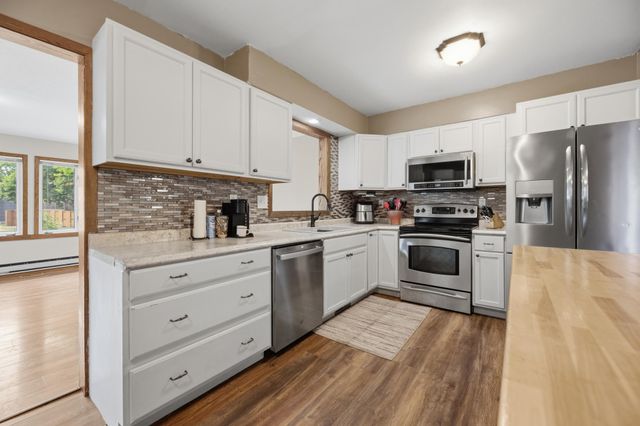 2708 Eastgate Dr. S, Fargo, ND 58103