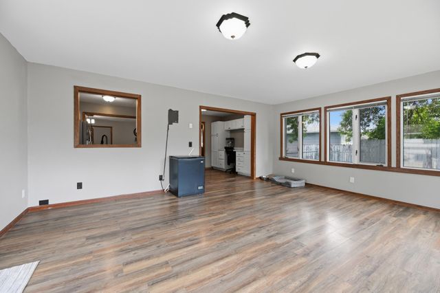 2708 Eastgate Dr. S, Fargo, ND 58103