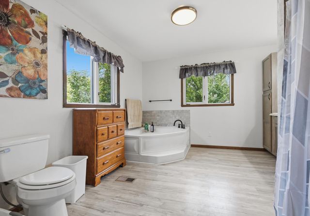 2708 Eastgate Dr. S, Fargo, ND 58103