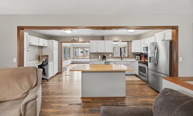 2708 Eastgate Dr. S, Fargo, ND 58103