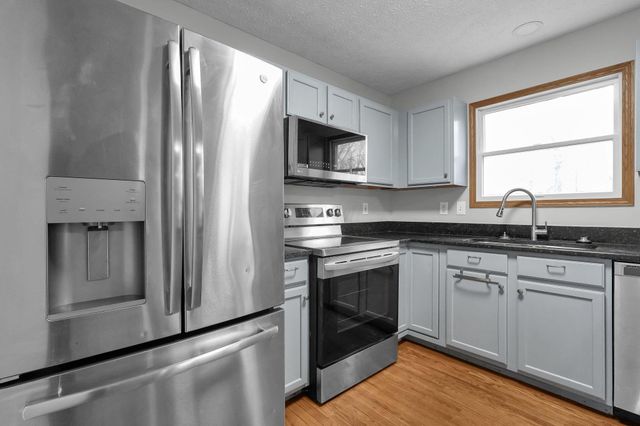 8726 Woodwind Drive, Lewis Center, OH 43035