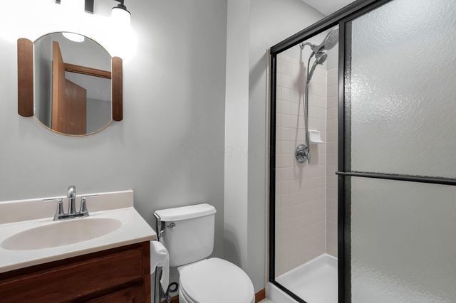 8726 Woodwind Drive, Lewis Center, OH 43035