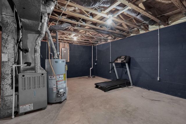 8726 Woodwind Drive, Lewis Center, OH 43035