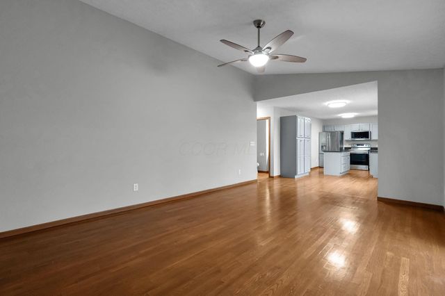 8726 Woodwind Drive, Lewis Center, OH 43035