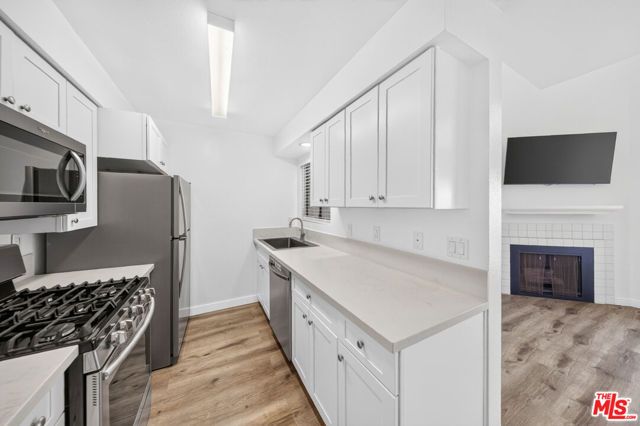 10521 National Boulevard 214, Los Angeles, CA 90034