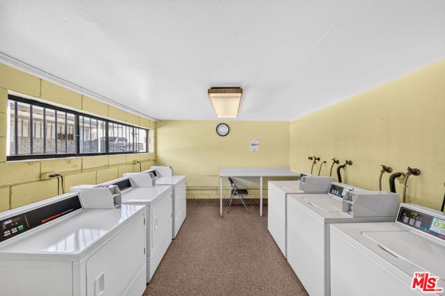 10521 National Boulevard 214, Los Angeles, CA 90034