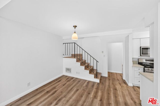 10521 National Boulevard 214, Los Angeles, CA 90034