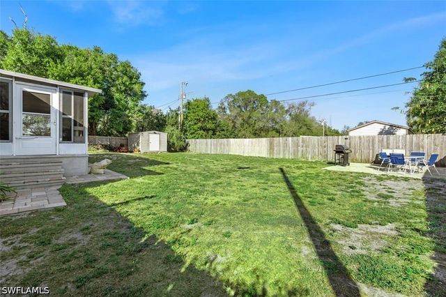 8405 Nault RD, North Fort Myers, FL 33917