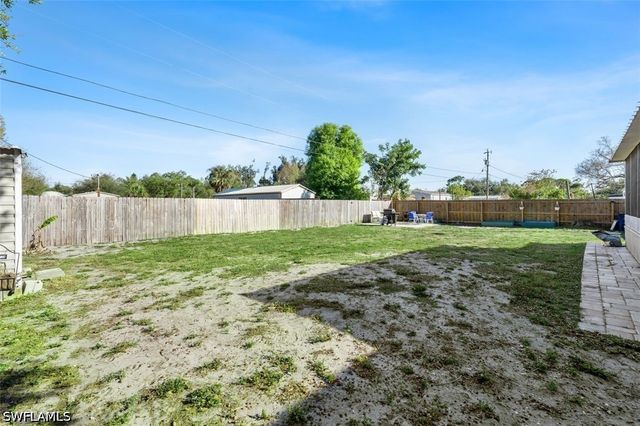 8405 Nault RD, North Fort Myers, FL 33917