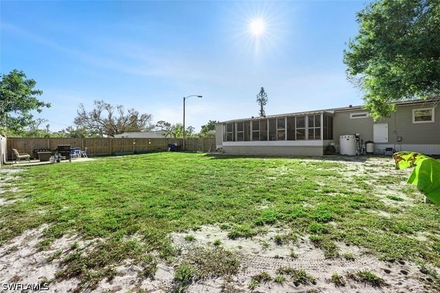 8405 Nault RD, North Fort Myers, FL 33917