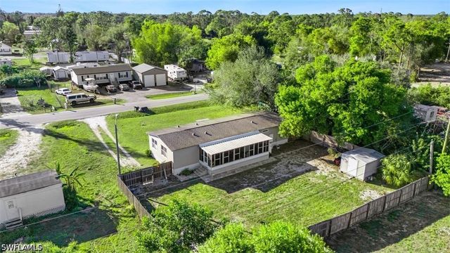 8405 Nault RD, North Fort Myers, FL 33917