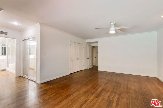16011 Meadowcrest Road, Los Angeles, CA 91403