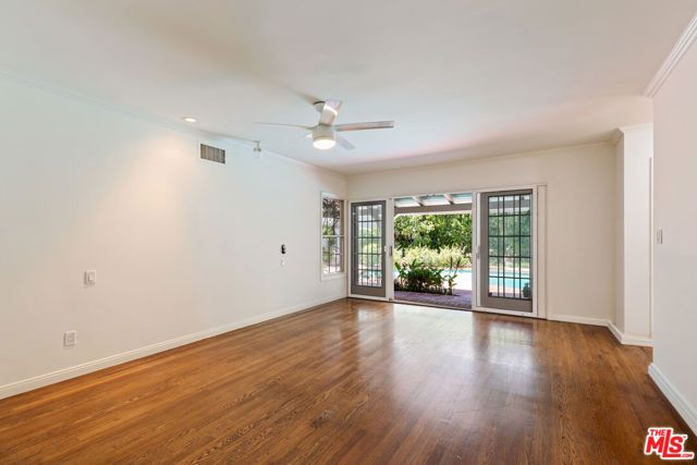 16011 Meadowcrest Road, Los Angeles, CA 91403
