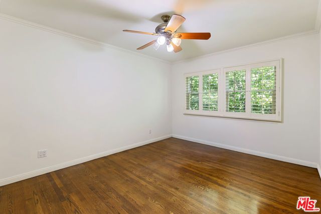 16011 Meadowcrest Road, Los Angeles, CA 91403