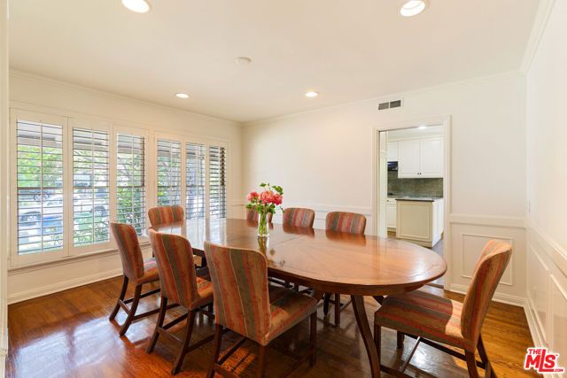 16011 Meadowcrest Road, Los Angeles, CA 91403