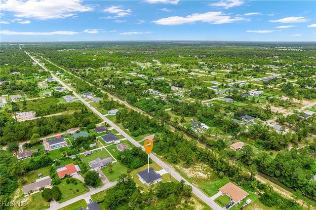 913 E 12th ST, Lehigh Acres, FL 33972