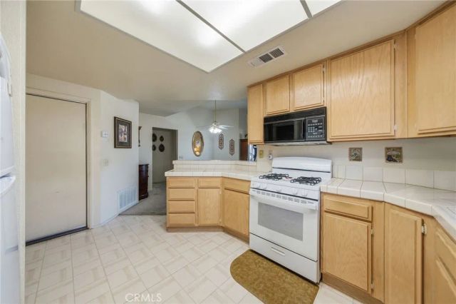 28281 Via Cascadita, Menifee, CA 92585