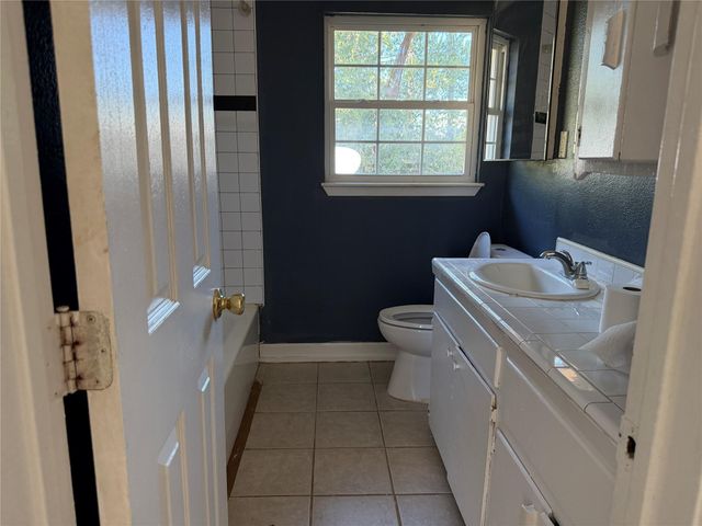 9331 Laura Koppe Road, Houston, TX 77078