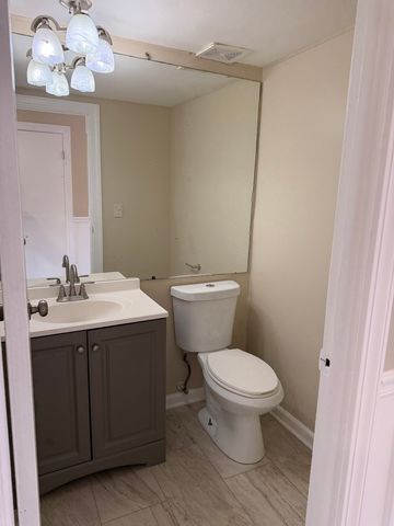 1154 San Simeon Drive, Hanover Park, IL 60133