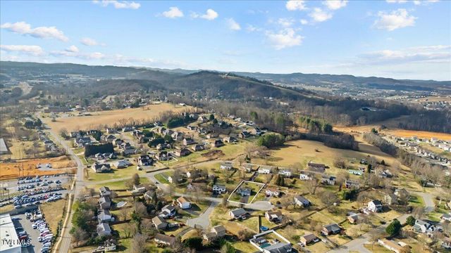 1109 Windsor Lane, Johnson City, TN 37601