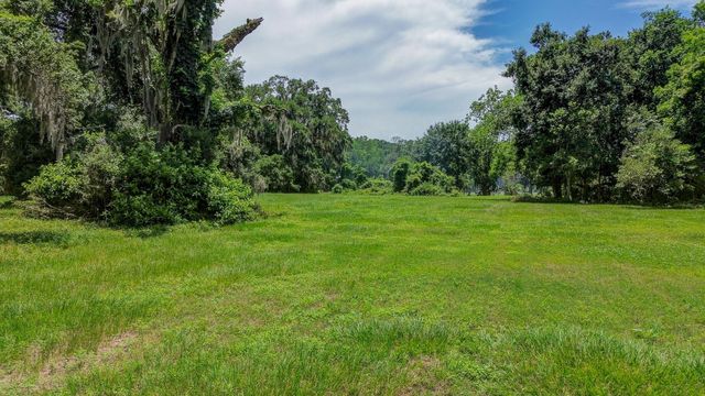1249 Angus Court, Angleton, TX 77515