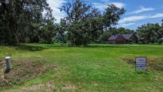 1249 Angus Court, Angleton, TX 77515