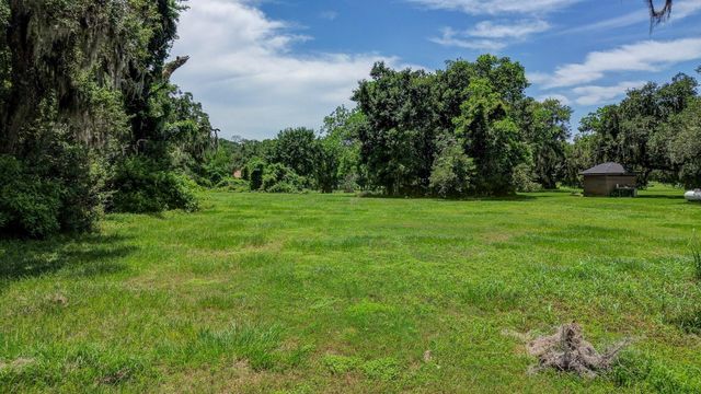 1249 Angus Court, Angleton, TX 77515