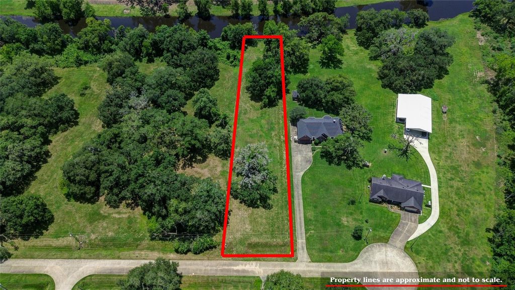 1249 Angus Court, Angleton, TX 77515