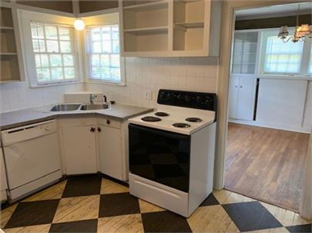 2411 30th Street, Lubbock, TX 79411