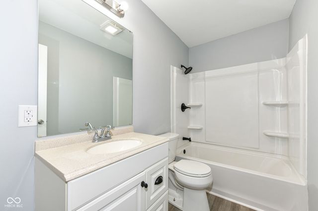 3244 S 200 E, Anderson, IN 46017