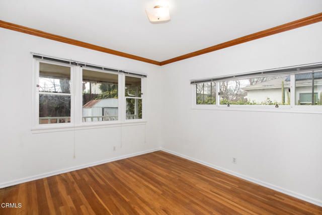 6425 Columbus Avenue, Los Angeles, CA 91411