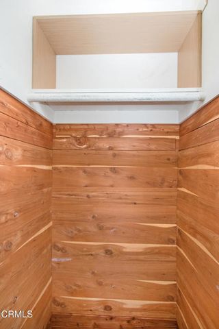 6425 Columbus Avenue, Los Angeles, CA 91411