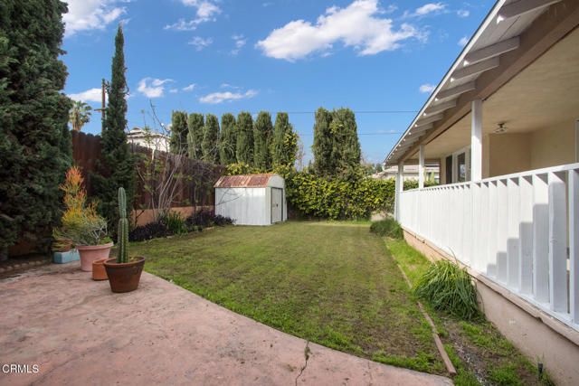 6425 Columbus Avenue, Los Angeles, CA 91411