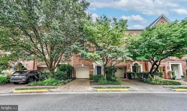 8105 QUINN TER, Vienna, VA 22180