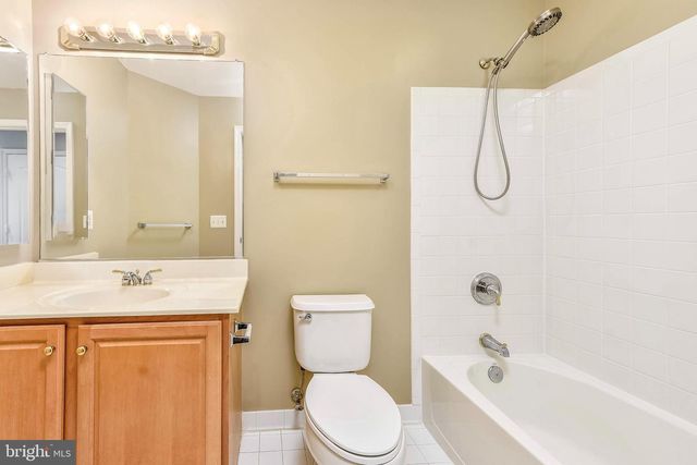 8105 QUINN TER, Vienna, VA 22180