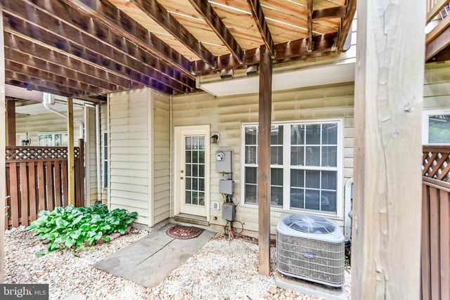 8105 QUINN TER, Vienna, VA 22180