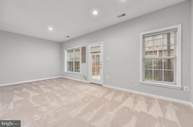 8105 QUINN TER, Vienna, VA 22180