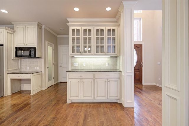 236 Olde Brook Court, Norman, OK 73072