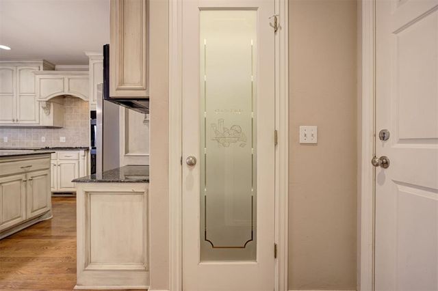 236 Olde Brook Court, Norman, OK 73072