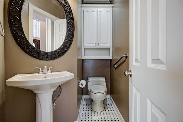 236 Olde Brook Court, Norman, OK 73072