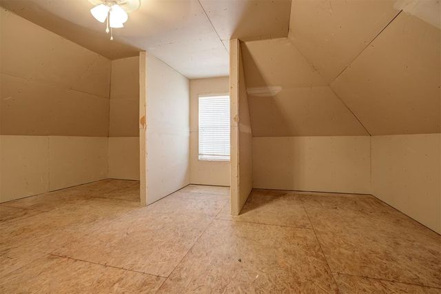 236 Olde Brook Court, Norman, OK 73072