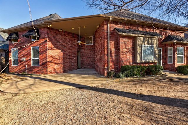 236 Olde Brook Court, Norman, OK 73072