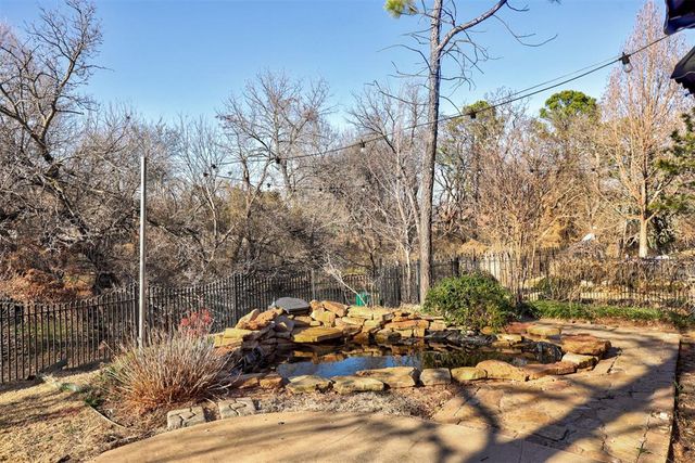 236 Olde Brook Court, Norman, OK 73072