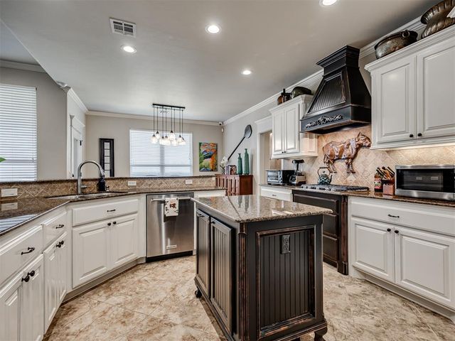 3012 Skye Ridge Drive, Norman, OK 73069
