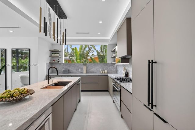 604 SW 7th St, Fort Lauderdale, FL 33315
