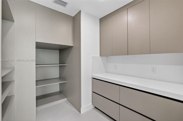 604 SW 7th St, Fort Lauderdale, FL 33315