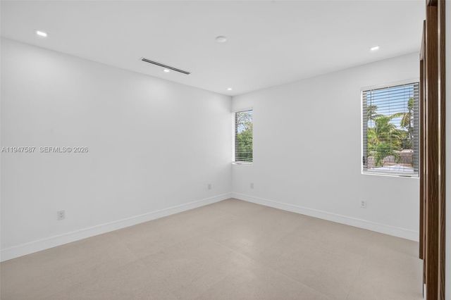 604 SW 7th St, Fort Lauderdale, FL 33315