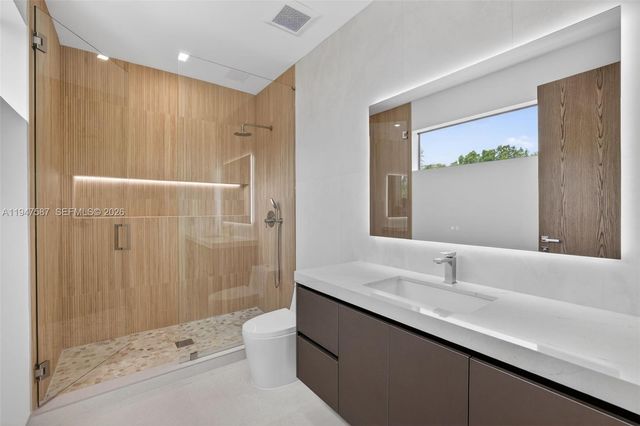 604 SW 7th St, Fort Lauderdale, FL 33315
