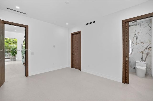 604 SW 7th St, Fort Lauderdale, FL 33315