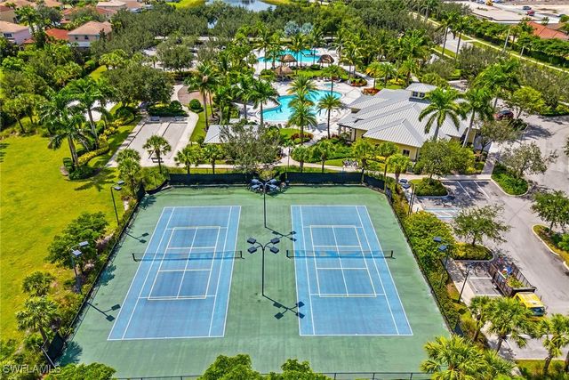 2667 Blossom WAY, Naples, FL 34120